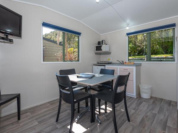 Blue Lake TOP 10 Holiday Park : photo 5 de la chambre cabine avec salle de bains privative