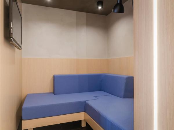 Hotel Metropolis : photo 4 de la chambre suite lit king-size