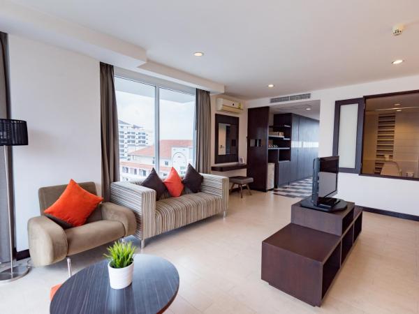 Hotel J Pattaya : photo 6 de la chambre grande chambre familiale deluxe