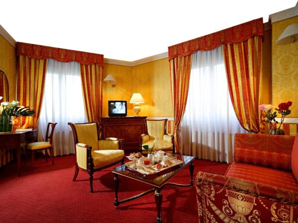 Hotel Mozart : photo 2 de la chambre suite