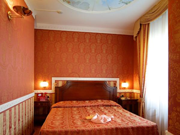 Hotel Mozart : photo 1 de la chambre suite