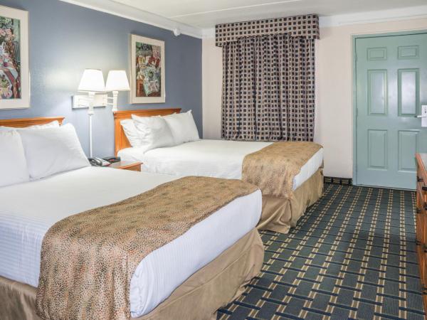 Days Inn by Wyndham Houston : photo 2 de la chambre chambre double avec 2 lits doubles - fumeurs
