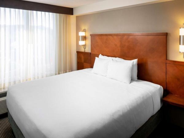 Hyatt Place Dallas Park Central : photo 3 de la chambre chambre lit king-size avec canapé-lit - Étage supérieur