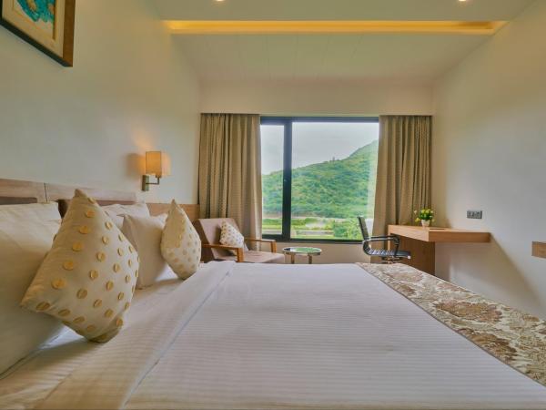 SKK Blu Formerly Known as Blu Feather Hotel & Spa : photo 5 de la chambre chambre lit king-size deluxe