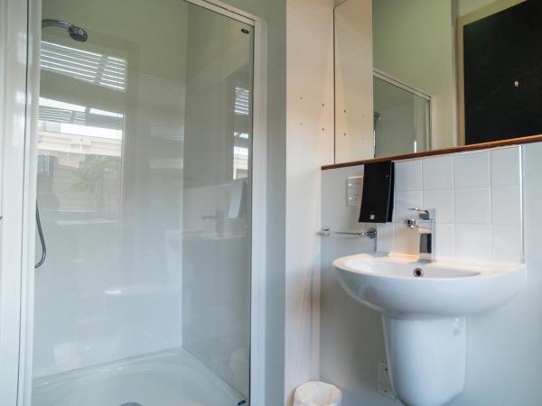 U Boutique Hotel : photo 8 de la chambre studio lit king-size avec piscine spa et balcon
