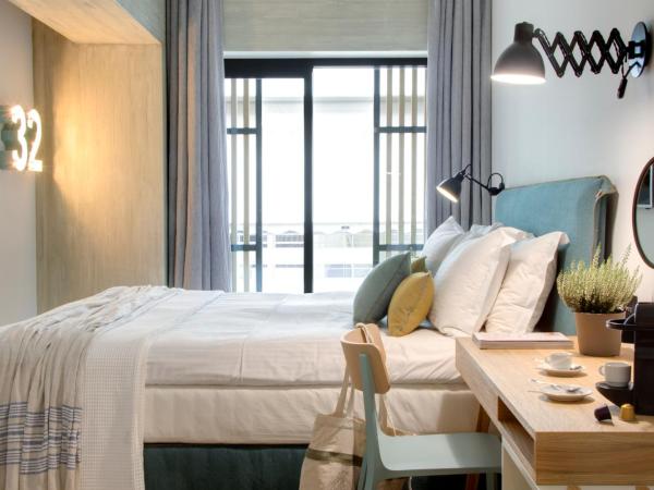 COCO-MAT Athens Jumelle : photo 1 de la chambre double room with balcony - peer