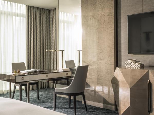 Four Seasons Hotel Kuala Lumpur : photo 3 de la chambre chambre lit king-size - vue sur ville
