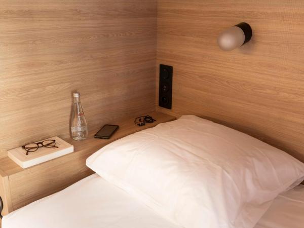 Central Hostel Bordeaux Centre : photo 10 de la chambre lit dans dortoir mixte de 6 lits