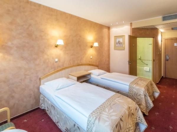 HP Park Plaza : photo 5 de la chambre chambre lits jumeaux