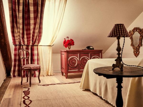 Hotel Peter and Paul, an Ash Hotel : photo 2 de la chambre petit hébergement school house