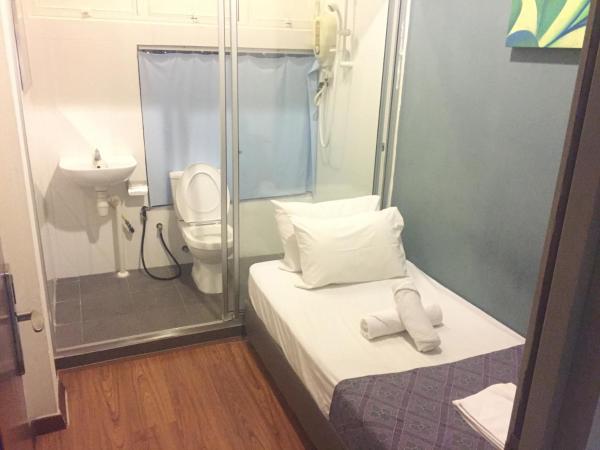 Woodpecker Lodge, Kuching : photo 2 de la chambre chambre simple basique