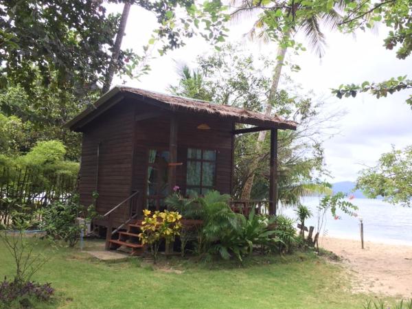 Bangbaobeach Resort : photo 2 de la chambre bungalow côté mer
