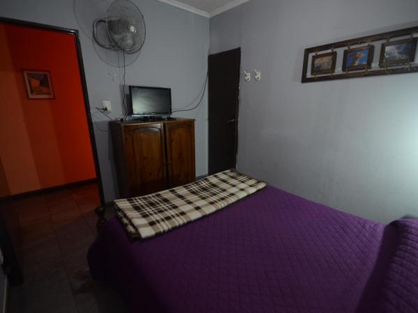 Hostal Namaste : photo 3 de la chambre chambre double avec salle de bains privative