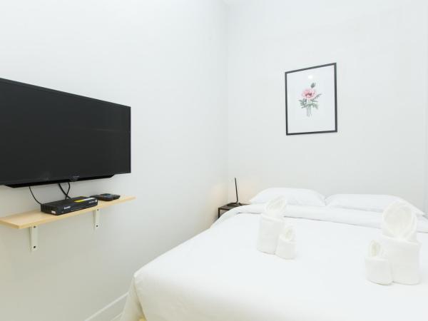 Metro hotel : photo 3 de la chambre chambre lit queen-size supérieure sans fenêtre