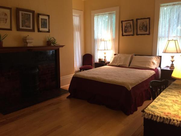 Lehmann House Bed & Breakfast : photo 7 de la chambre chambre lit queen-size deluxe