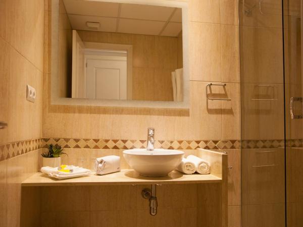 Hostal Goya : photo 5 de la chambre chambre lits jumeaux supérieure