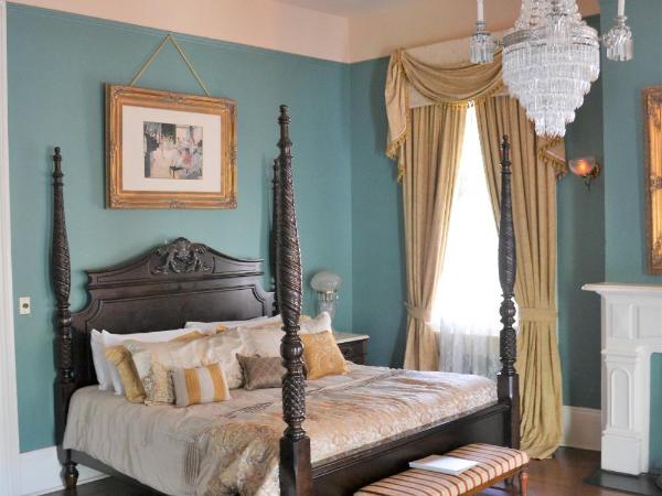 Edgar Degas House Historic Home and Museum : photo 7 de la chambre suite lit king-size - 5634910