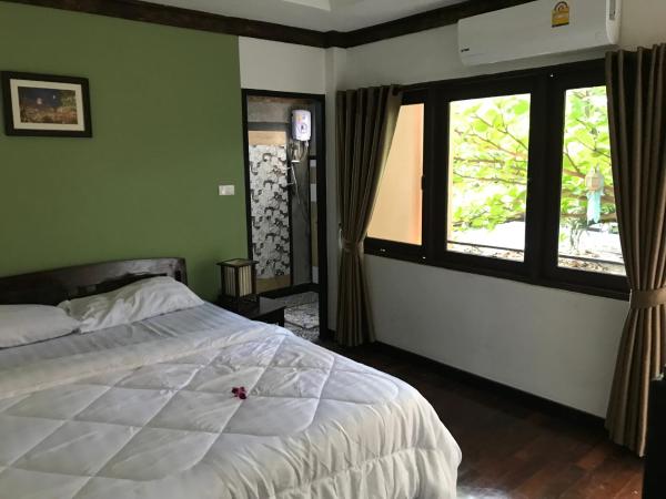 Boutique Hotel & Restaurant, Jaidee Bamboo Huts : photo 5 de la chambre chambre double avec balcon
