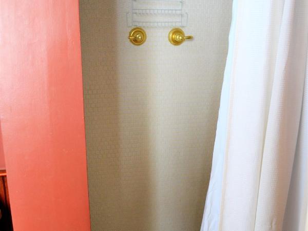 Edgar Degas House Historic Home and Museum : photo 9 de la chambre chambre lit queen-size de luxe - 5634908