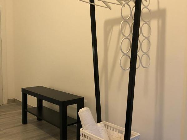 Four Rooms : photo 4 de la chambre chambre simple avec balcon