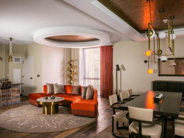 Bobby Hotel : photo 4 de la chambre bobby one bedroom deluxe suite accessible