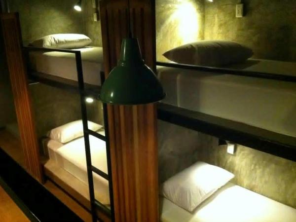 In a Box Hostel : photo 3 de la chambre lit simple dans dortoir pour femmes de 8 lits