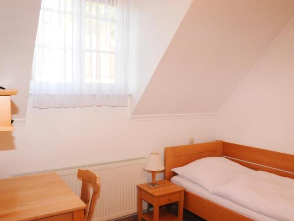 Privatzimmer Familie Schwarz : photo 2 de la chambre chambre simple avec salle de bains 