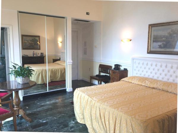 Villa Las Tronas Hotel & SPA : photo 3 de la chambre chambre double (en coin) - vue sur le rivage