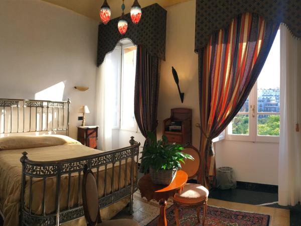 Villa Las Tronas Hotel & SPA : photo 2 de la chambre suite avec vue sur parc et balcon