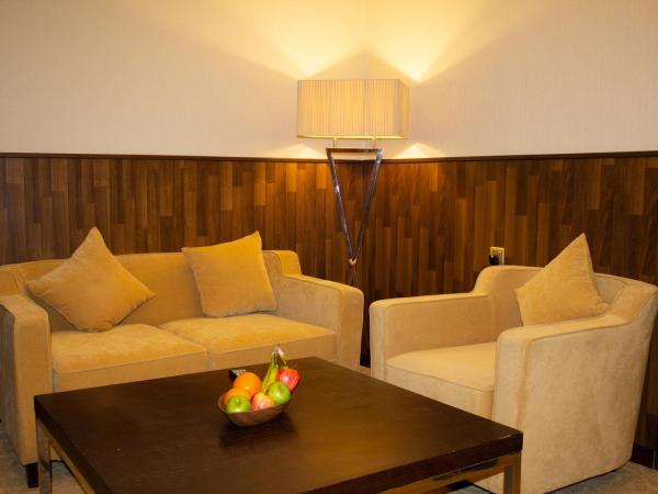 The Secure Inn Hotel Muscat : photo 4 de la chambre suite crown