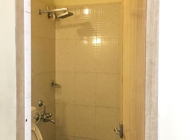 Palm Grove Service Villa : photo 5 de la chambre chambre double climatisée