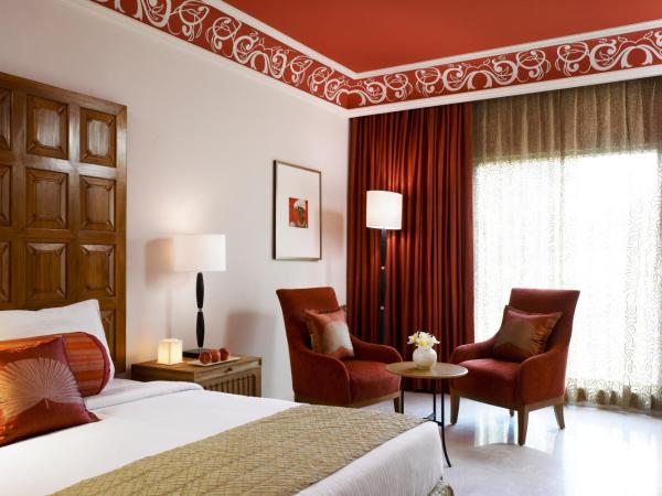 Jai Mahal Palace : photo 6 de la chambre chambre de luxe avec vue sur la ville