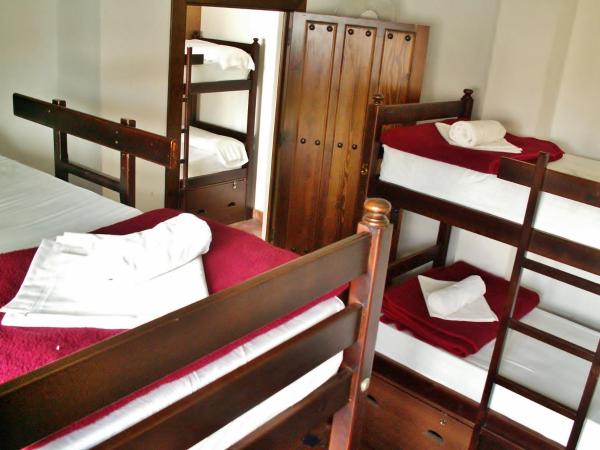 Oasis Backpackers' Hostel Granada : photo 1 de la chambre lit dans dortoir mixte de 6 lits