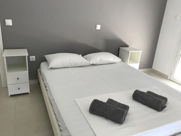 Acropolis View : photo 5 de la chambre chambre quadruple avec salle de bains privative