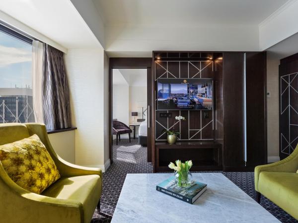 Mövenpick Hotel Auckland : photo 5 de la chambre suite junior lit king-size - non-fumeurs