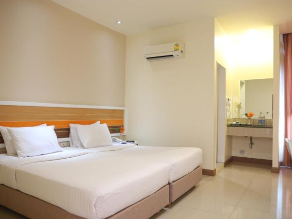 Imm Hotel Thaphae Chiang Mai : photo 5 de la chambre chambre double ou lits jumeaux deluxe supérieure