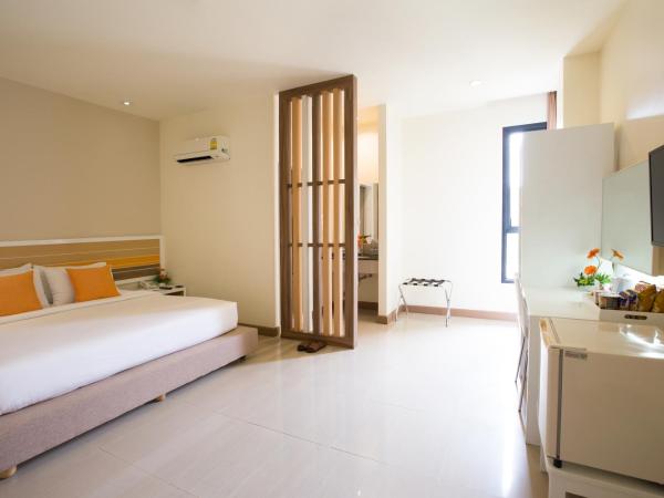 Imm Hotel Thaphae Chiang Mai : photo 2 de la chambre chambre deluxe double ou lits jumeaux