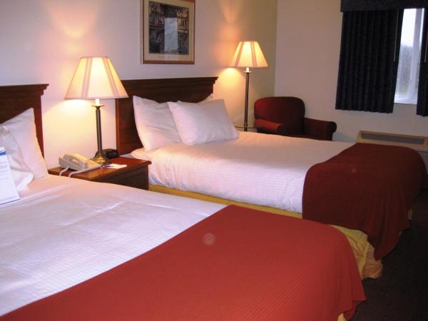 Baymont by Wyndham Indianapolis : photo 5 de la chambre chambre double avec 2 lits doubles - non-fumeurs