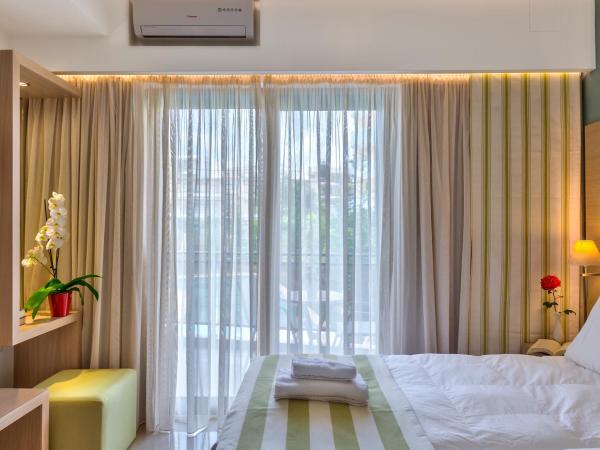 Leonidas Hotel & Apartments : photo 1 de la chambre studio flexible