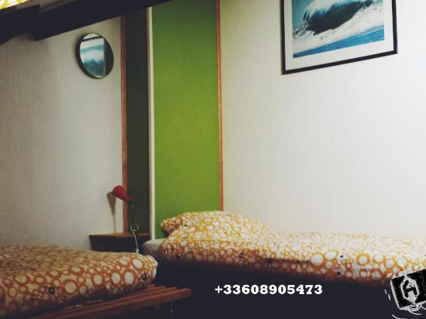 h2oholidays - auberge de jeunesse - youth hostel : photo 1 de la chambre lit simple en dortoir