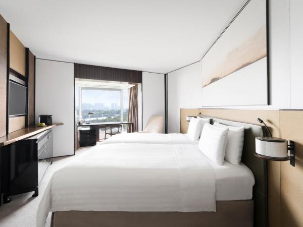 Shangri-La Singapore : photo 1 de la chambre chambre lits jumeaux de luxe club horizon