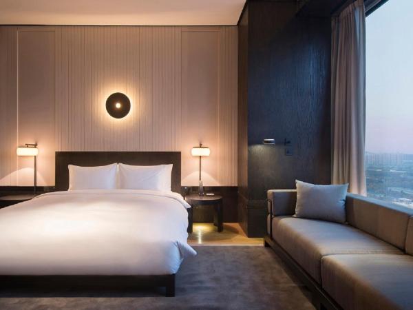Hyatt Regency Wuhan Optics Valley : photo 2 de la chambre chambre lit king-size - accès au club