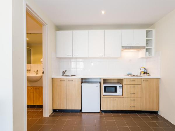 Perth Ascot Central Apartment Hotel Official : photo 5 de la chambre studio