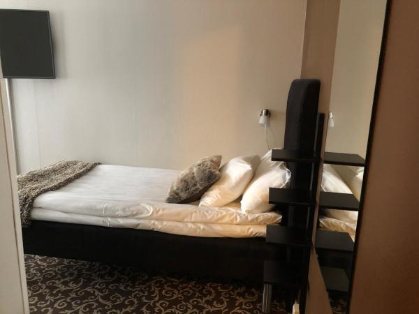 Sure Hotel by Best Western Algen : photo 5 de la chambre chambre simple avec canapé-lit