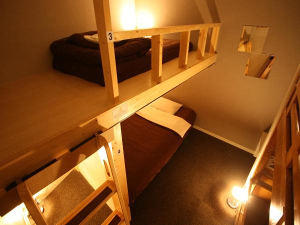 Osaka Guesthouse Nest : photo 3 de la chambre chambre triple avec salle de bains commune