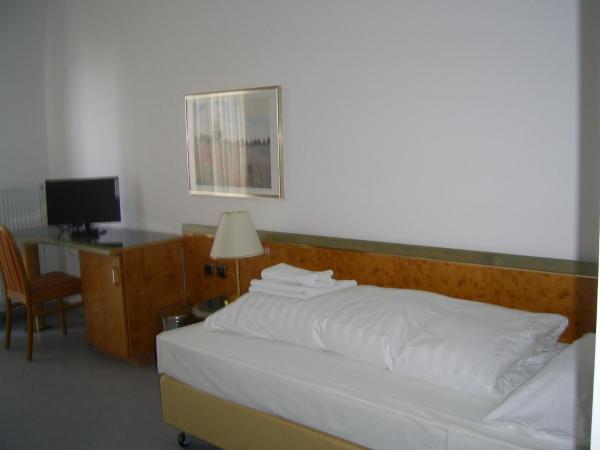 Willy Hotel Frankfurt : photo 6 de la chambre chambre simple