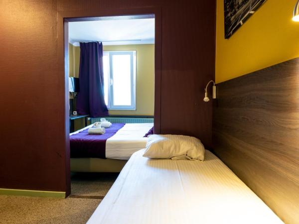 Flandria Hotel : photo 2 de la chambre chambre triple avec salle de bains