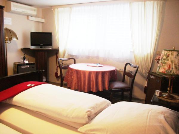 Haus Mooren, Hotel Garni : photo 6 de la chambre chambre double Économique - souterrain