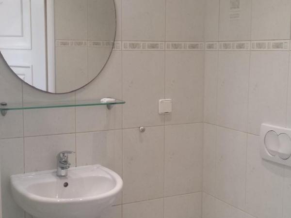 Pensjonat Eden : photo 5 de la chambre chambre double ou lits jumeaux