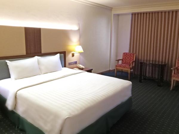 Tunjungan Hotel : photo 4 de la chambre chambre de luxe privilège